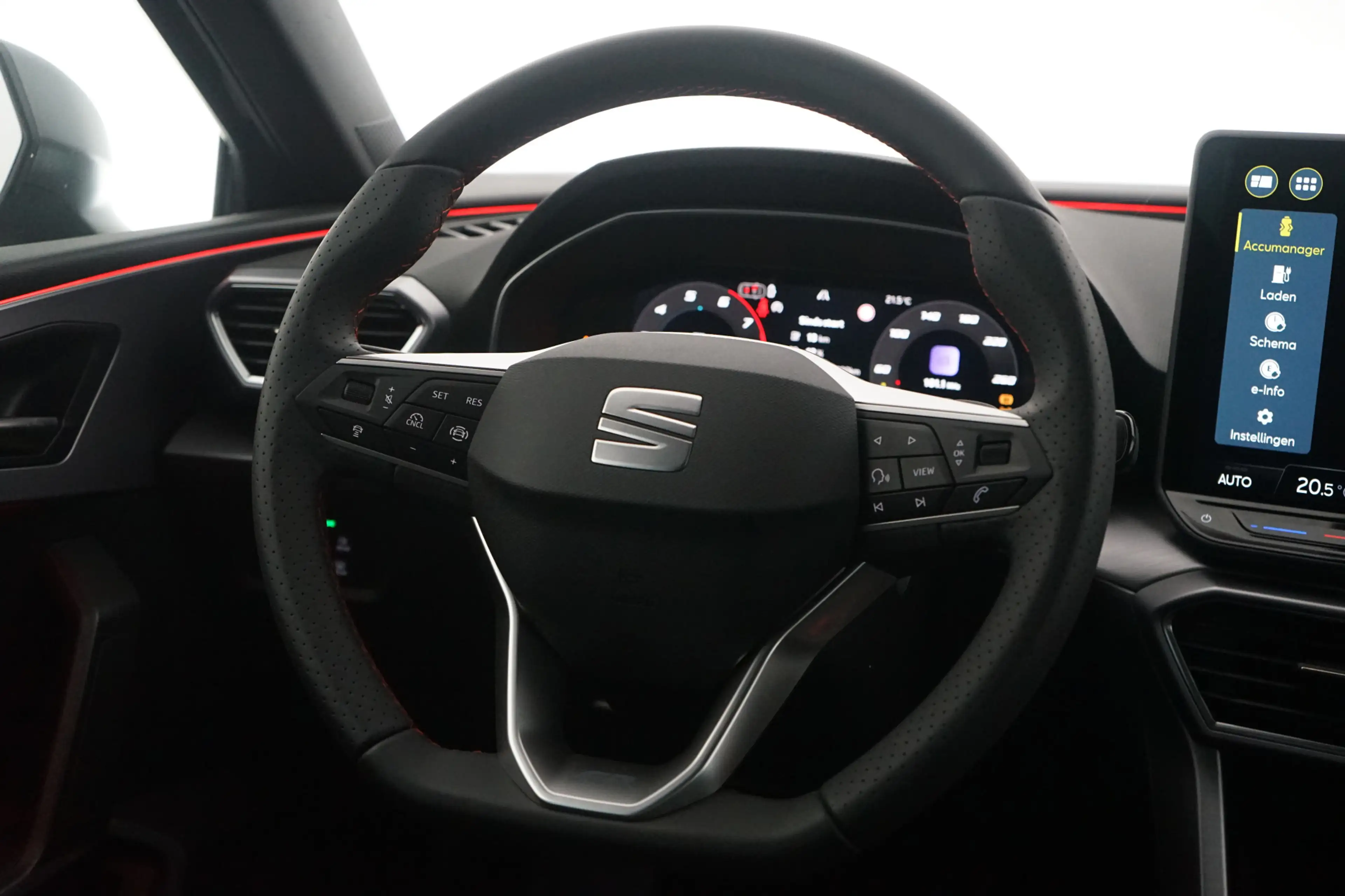 SEAT Leon e-Hybrid Sportstourer 1.5 TSI FR Business — photo 14