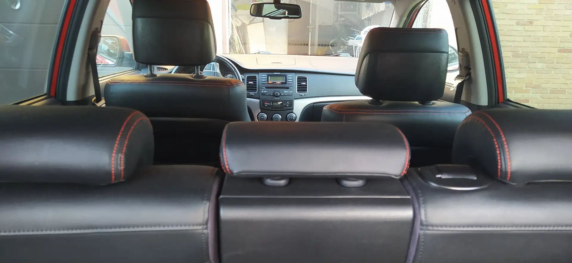 SsangYong Korando Korando 2.0 e-XDi DPF 2WD Sapphire Rouge - 1