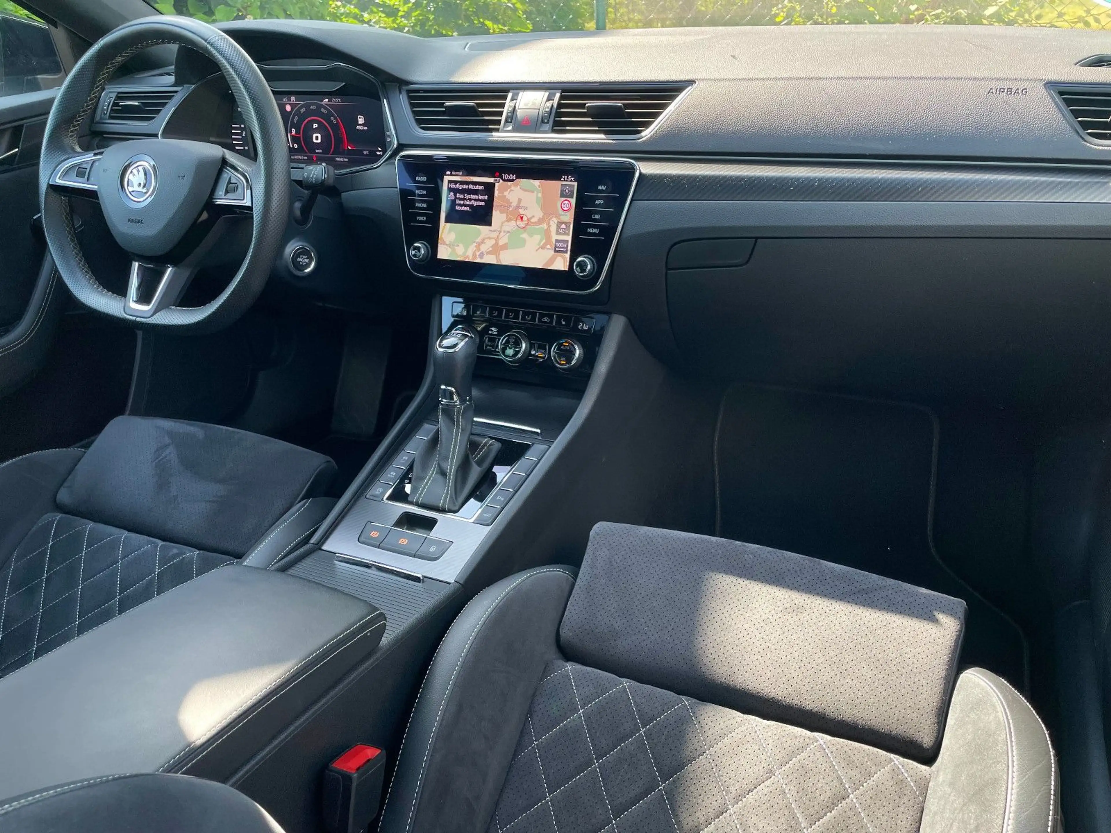 Skoda Superb 2.0 TSI Sportline*Pano*Virtuell*19 Zoll* — photo 12
