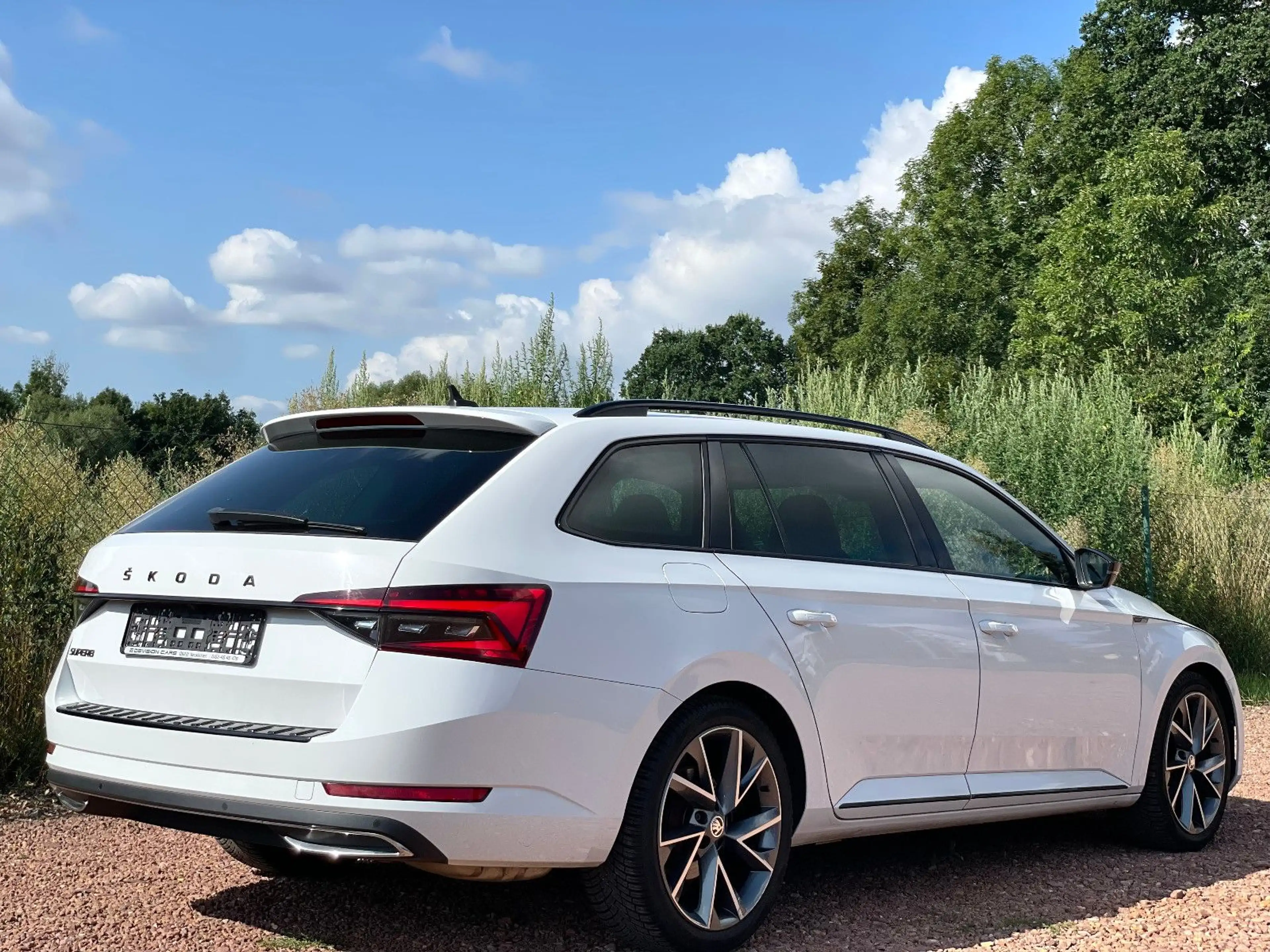 Skoda Superb 2.0 TSI Sportline*Pano*Virtuell*19 Zoll* — photo 5