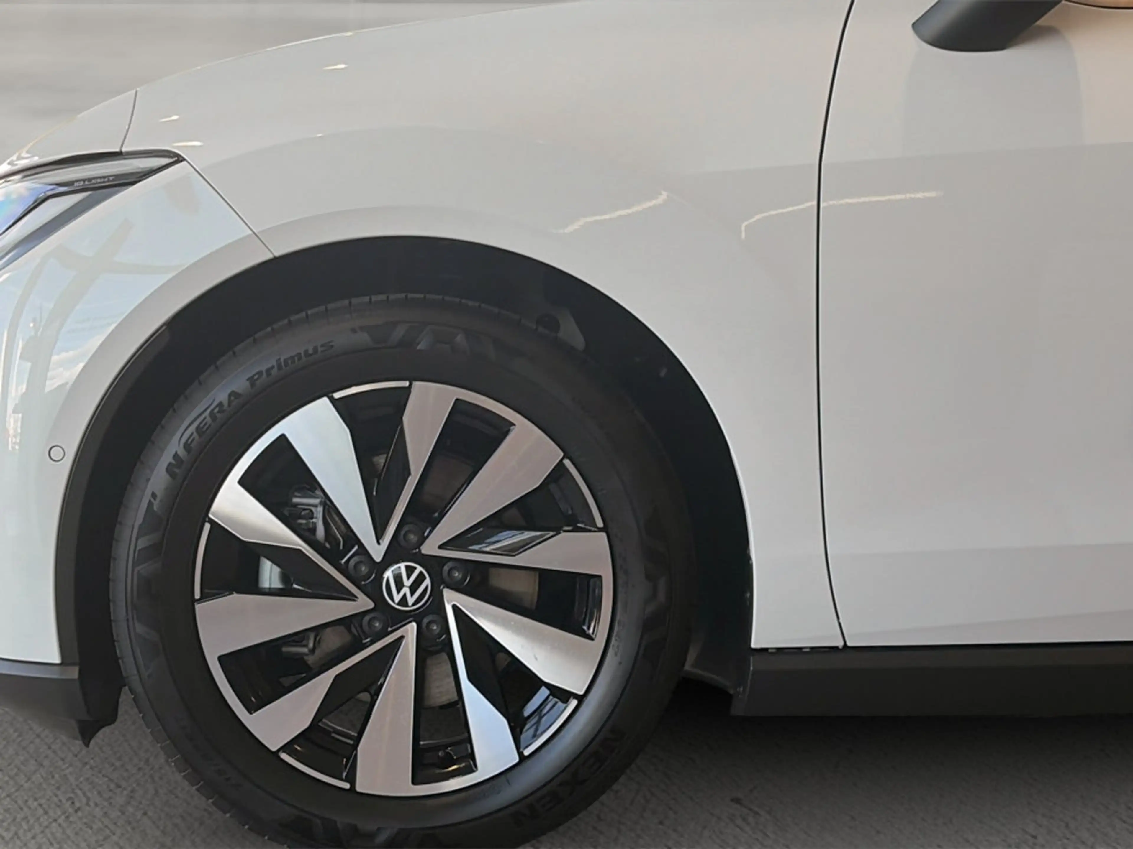 Volkswagen ID. Polo VW ID. Polo Style Edition+ 155 kW - 52 kWh — photo 5