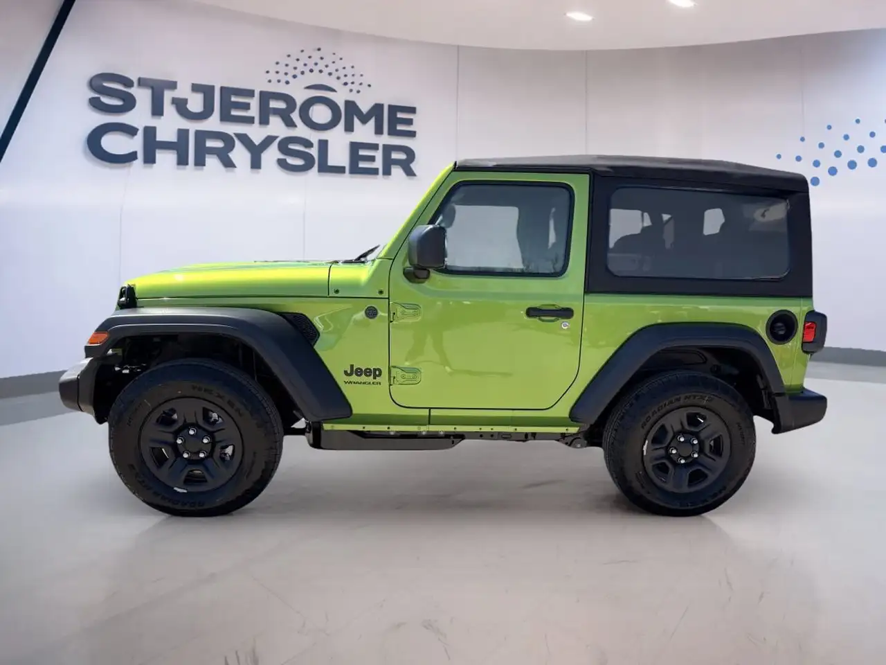 Jeep Wrangler снимка Jeep Wrangler