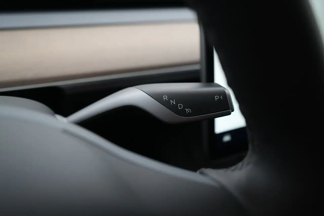 Tesla Model Y Long Range Dual Motor LEDER/CUIR LED GPS PDC CAM P, миниатюра 16