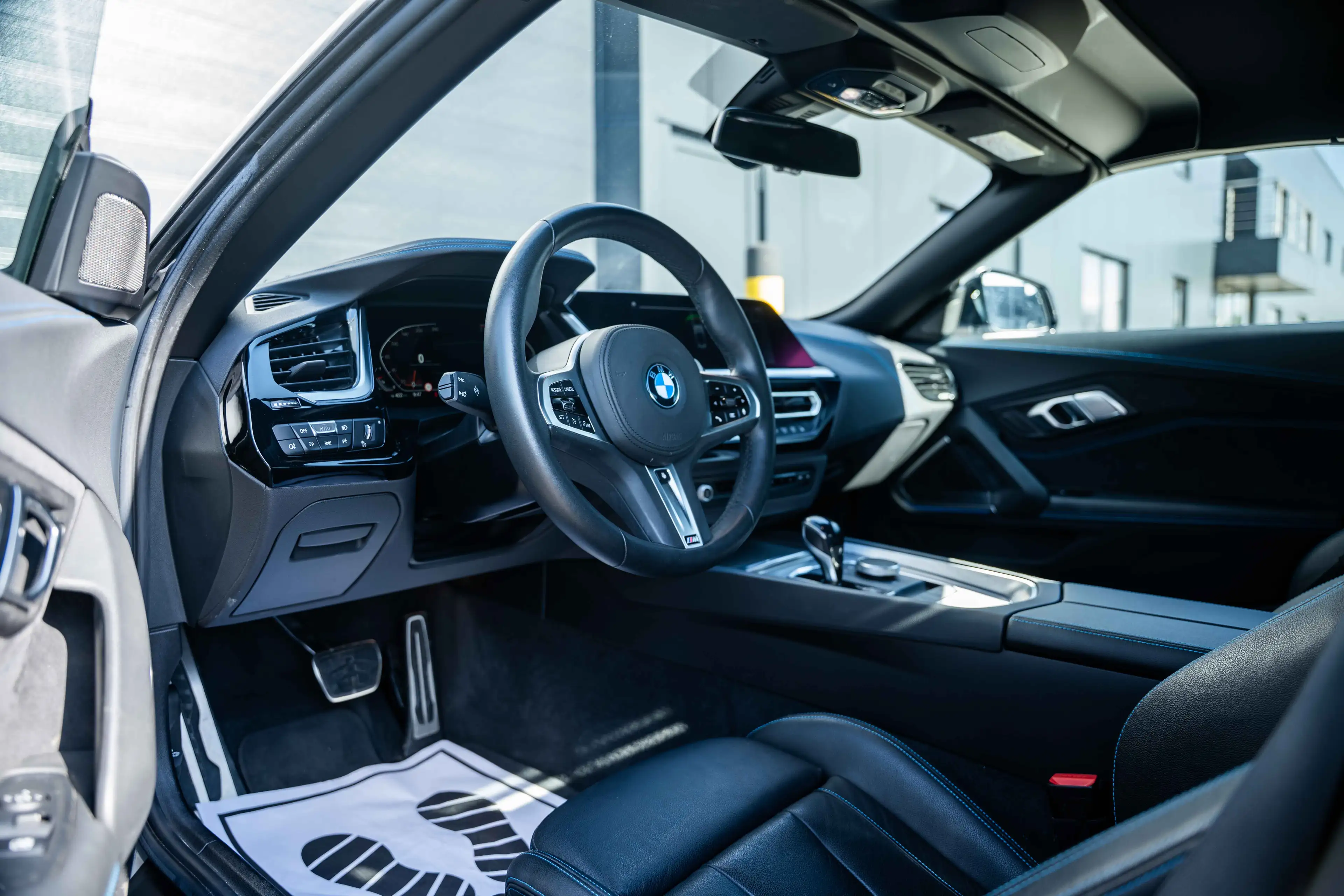 BMW Z4 Z4 2.0iAS sDrive30i — photo 13