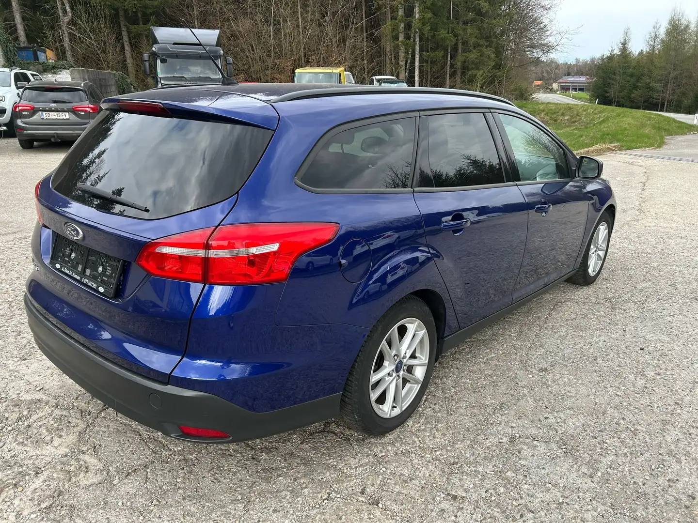 Ford Focus Trend, Winterpaket, getönte Scheiben Blau - 2