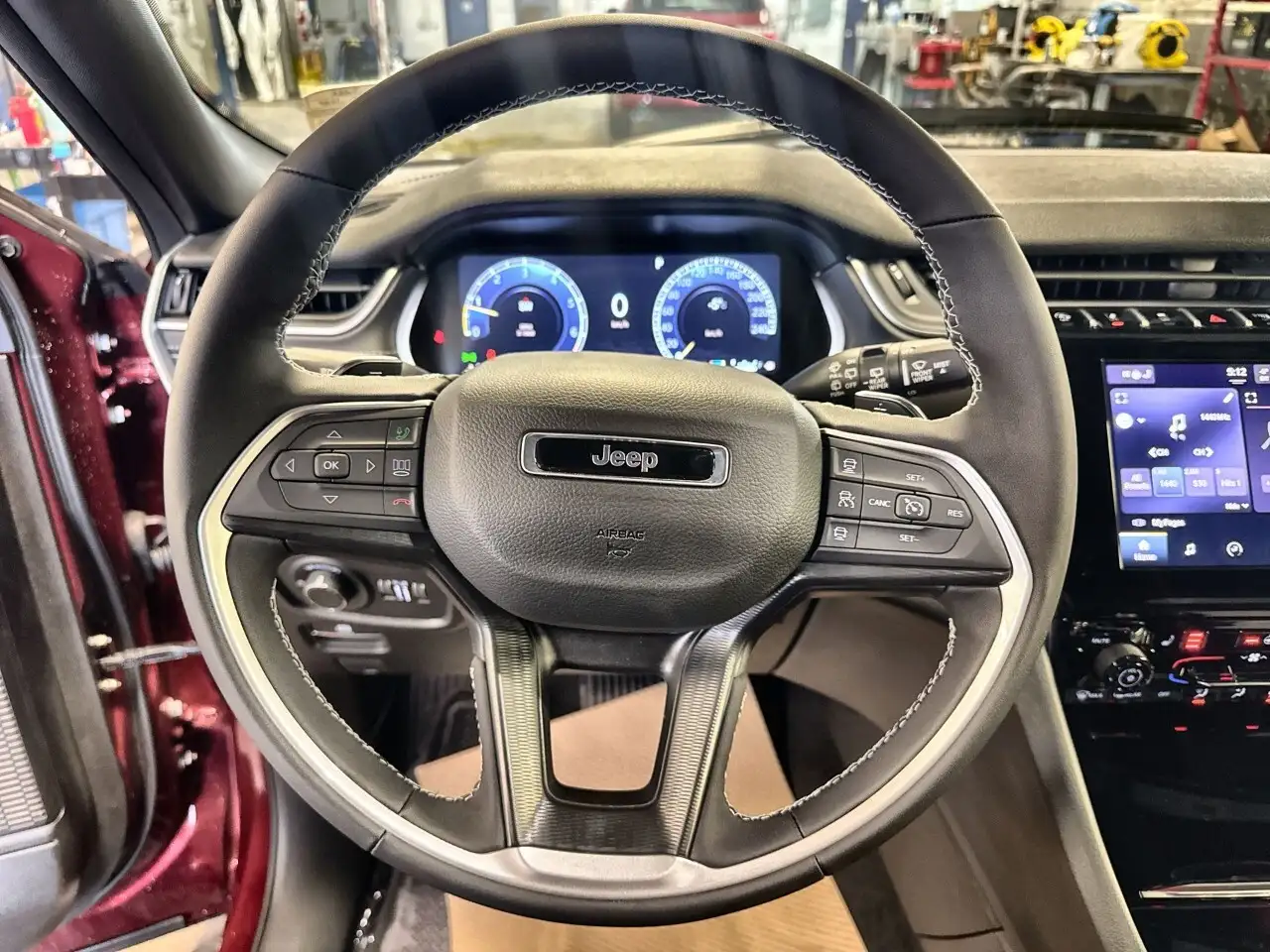 Jeep Grand Cherokee снимка Jeep Grand Cherokee