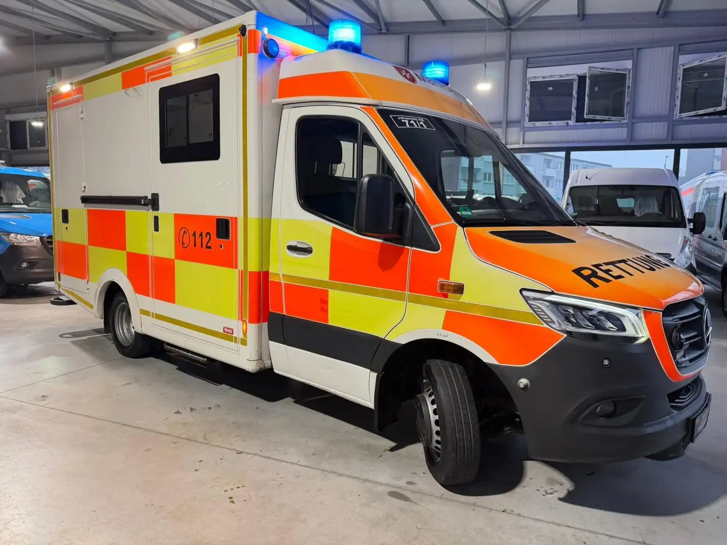 Mercedes-Benz Sprinter III 519 RTW*RETTUNGSFAHRZEUG*ATM-MOTOR Blanc - 1
