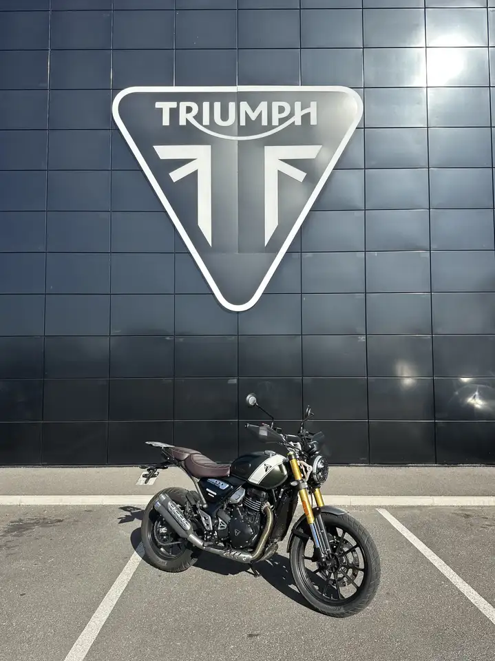 Triumph Scrambler 400 X