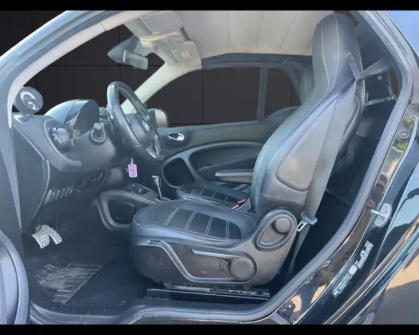 Smart Fortwo view 8