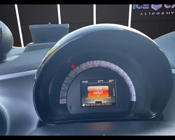 Smart Fortwo view 11