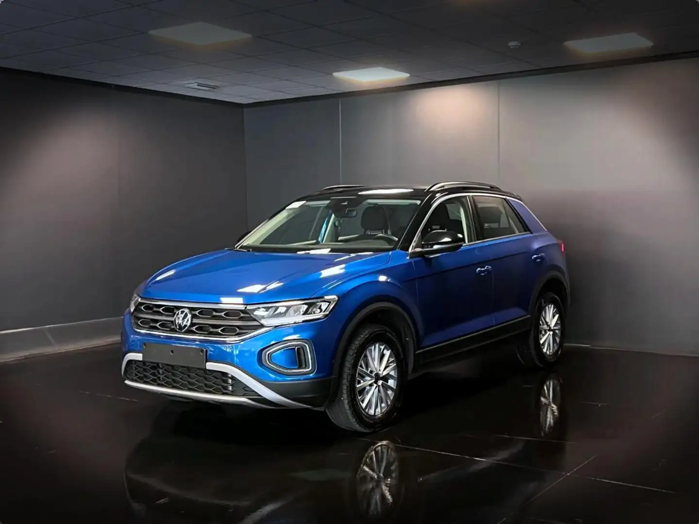 Volkswagen T-Roc 1.5 TSI ACT DSG Life 150CV Blu/Azzurro - 1