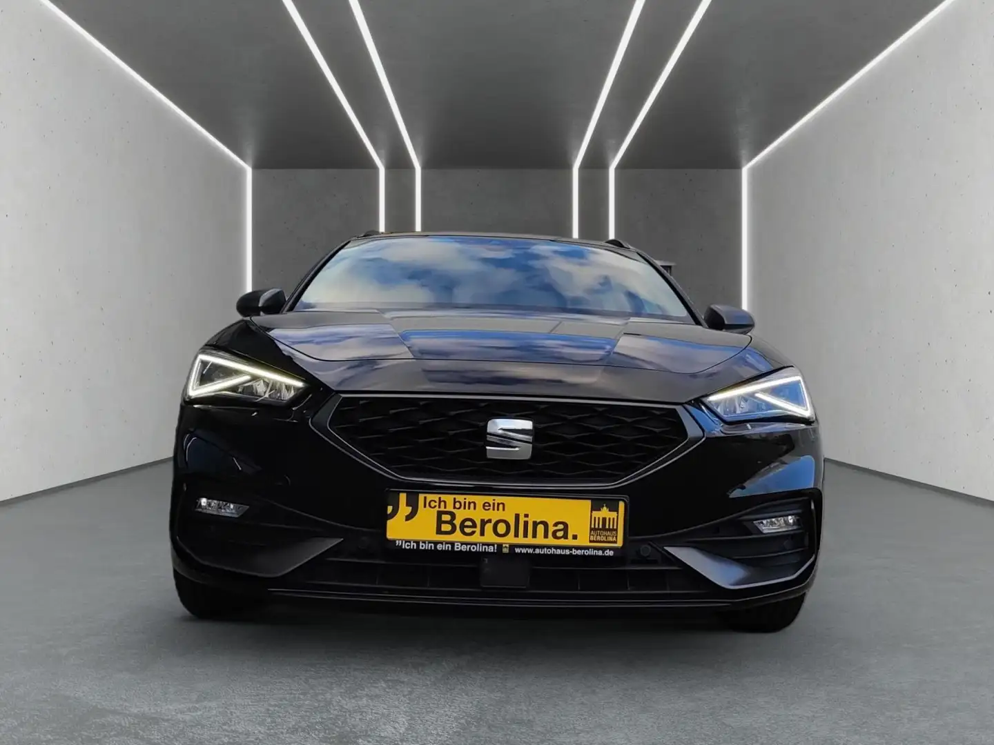 SEAT Leon ST 1.5 eTSI FR DSG *BEATS*ACC*R-CAM*SHZ* Schwarz - 2