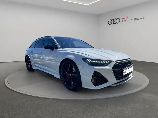 Audi RS6 view 9