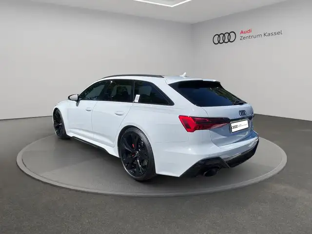 Audi RS6 view 5
