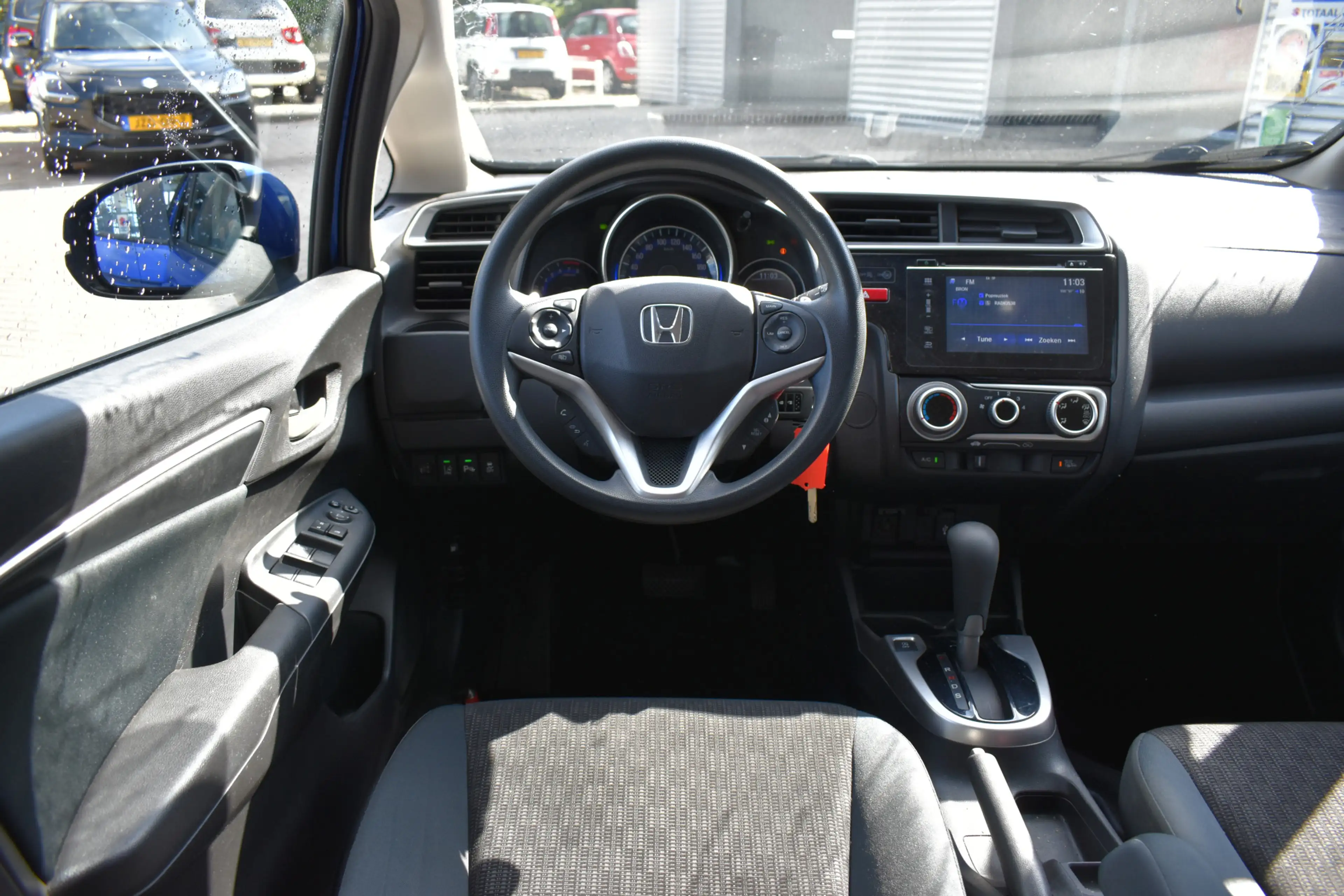 Honda Jazz 1.3 i-VTEC Comfort automaat 102pk | NL-auto | Park — photo 2