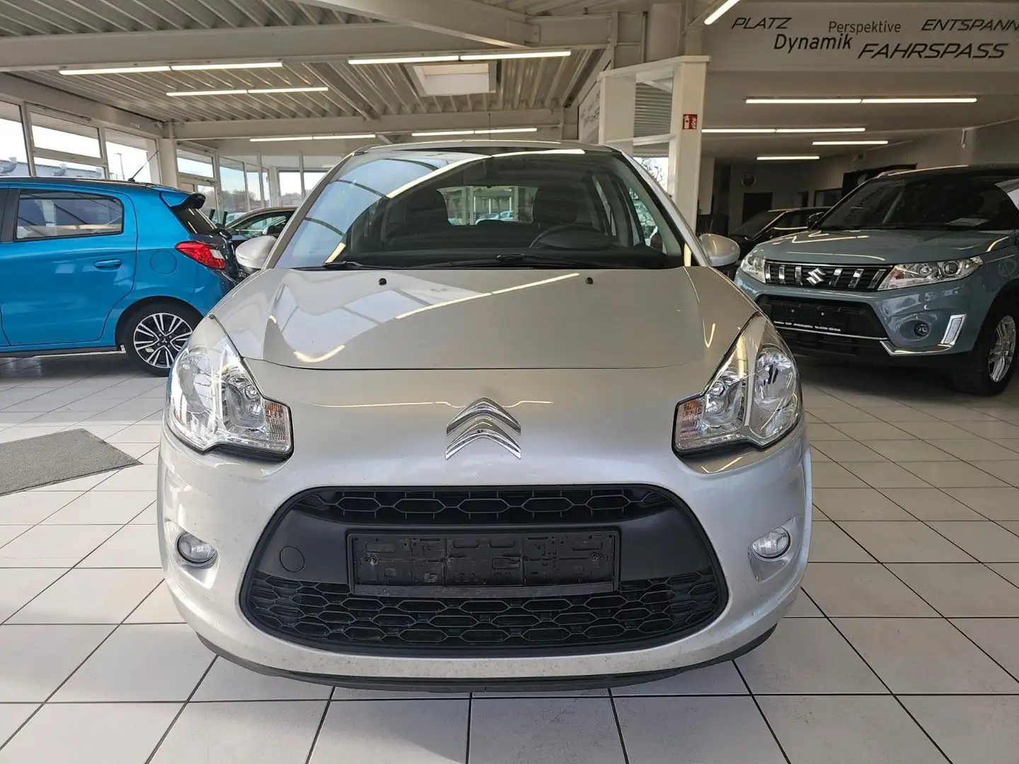 Citroen C3 Tendance Silber - 2