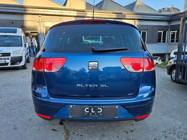 Seat Altea XL view 4
