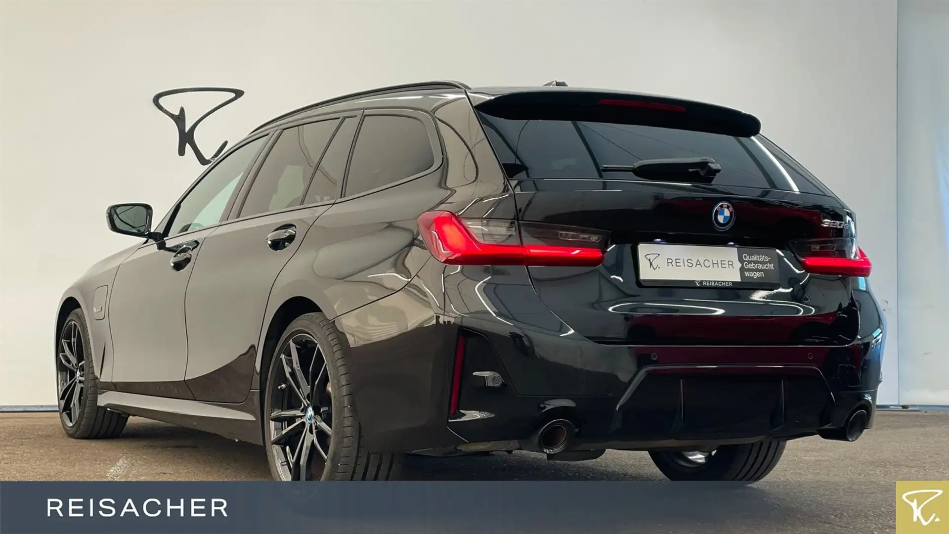 BMW 320 e A Tou M-Sport LC+ PDC SHZ DAB KlimaA 19" LM Schwarz - 2