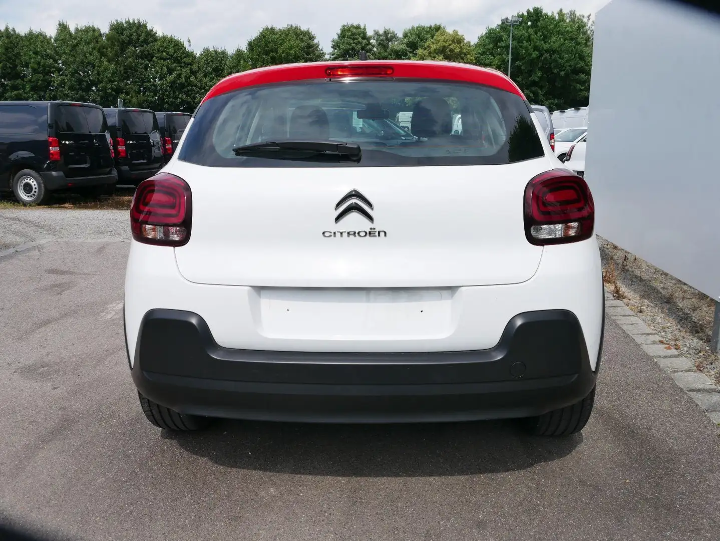 Citroen C3 PureTech*NAVI*LED*KLIMA*RADIO*BLUETOOTH*TEMPOMAT Rot - 2