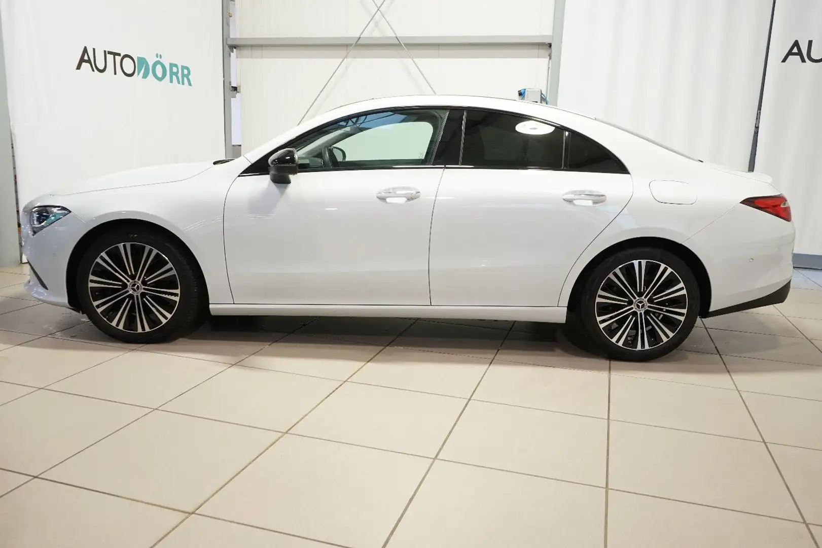 Mercedes-Benz CLA 250 4Matic AHK+Distronic+Pano+360°Kamera+SHZ Weiß - 2