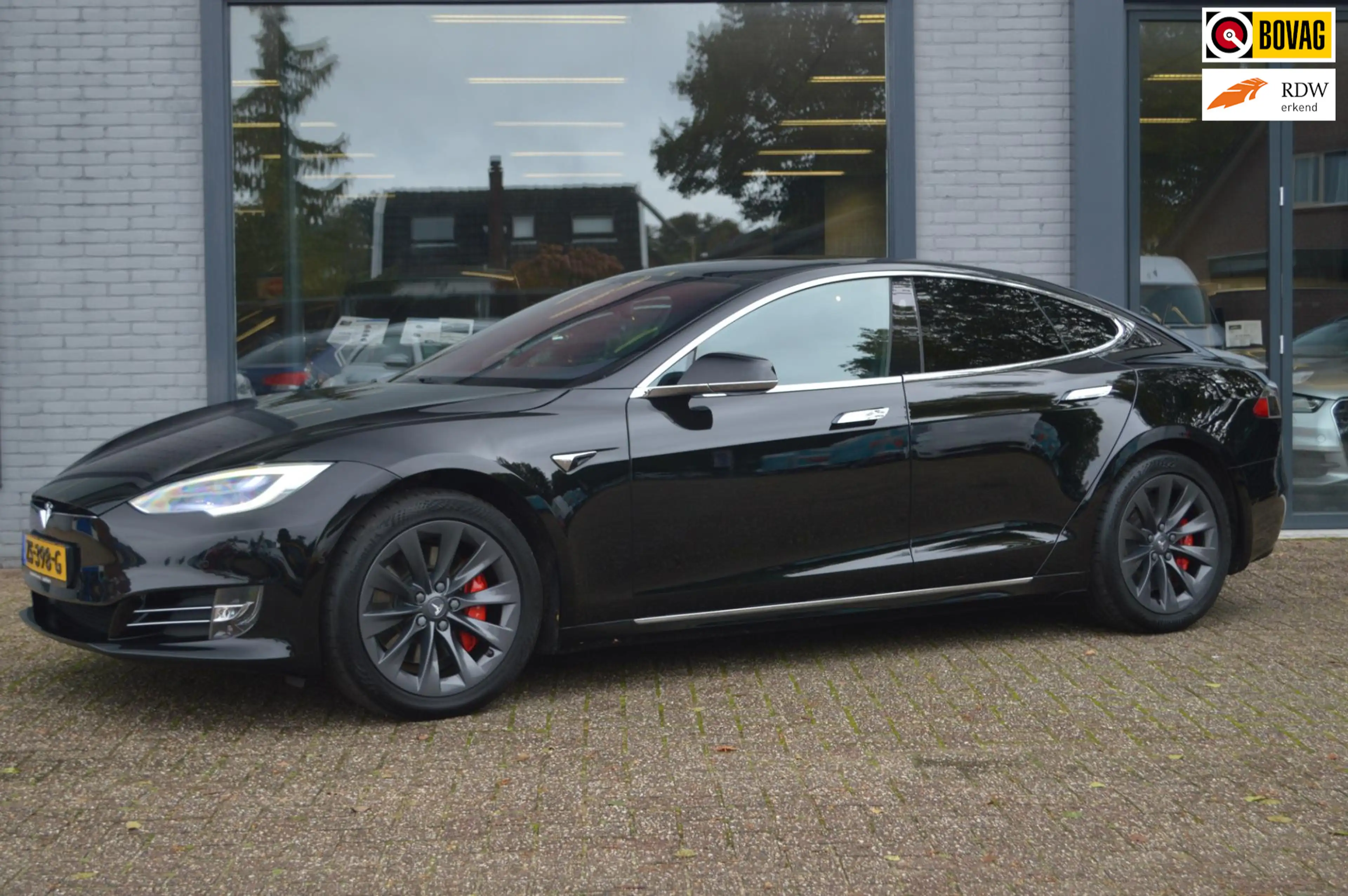 Tesla Model S Performance Ludicrous+ Raven 830PK 0-100 in 2.6sec