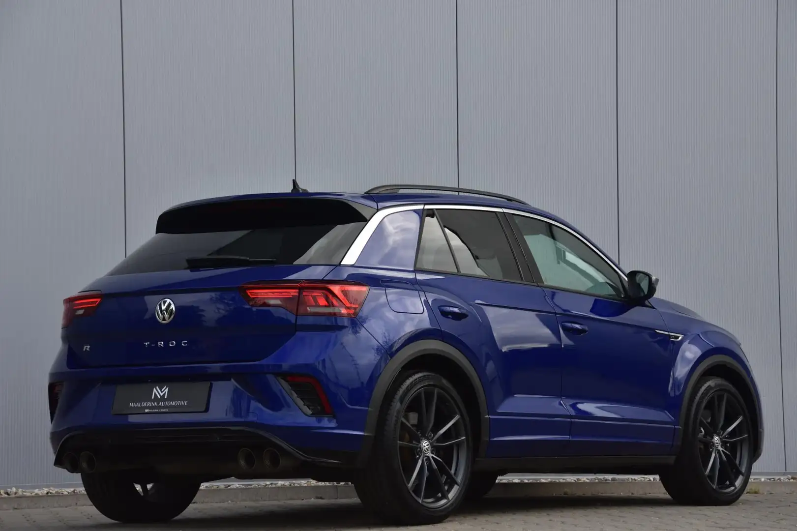 Volkswagen T-Roc 2.0 TSI 300pk 4Motion R Akrapovic, Beats, Camera, Blauw - 2