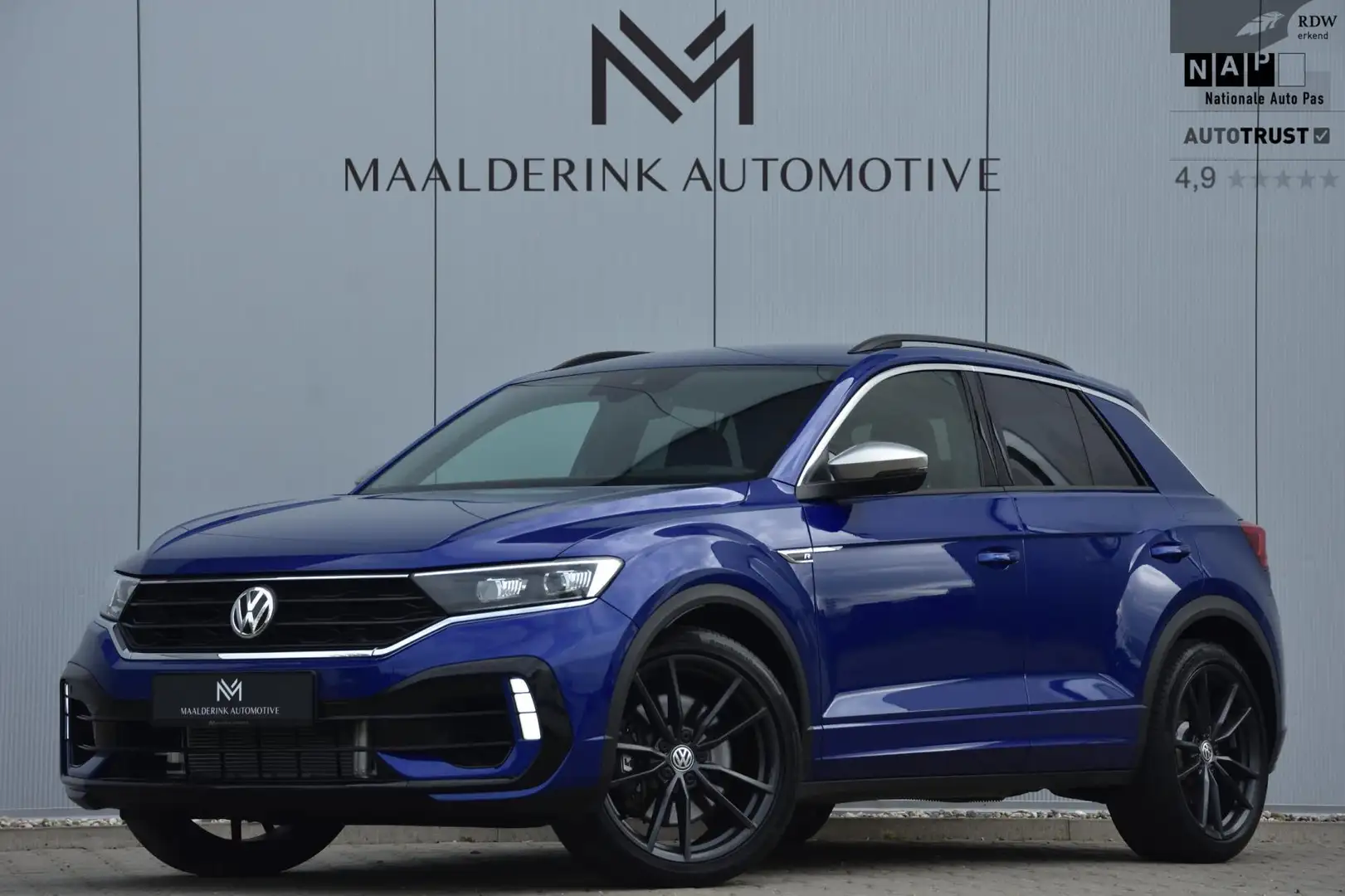 Volkswagen T-Roc 2.0 TSI 300pk 4Motion R Akrapovic, Beats, Camera, Blauw - 1