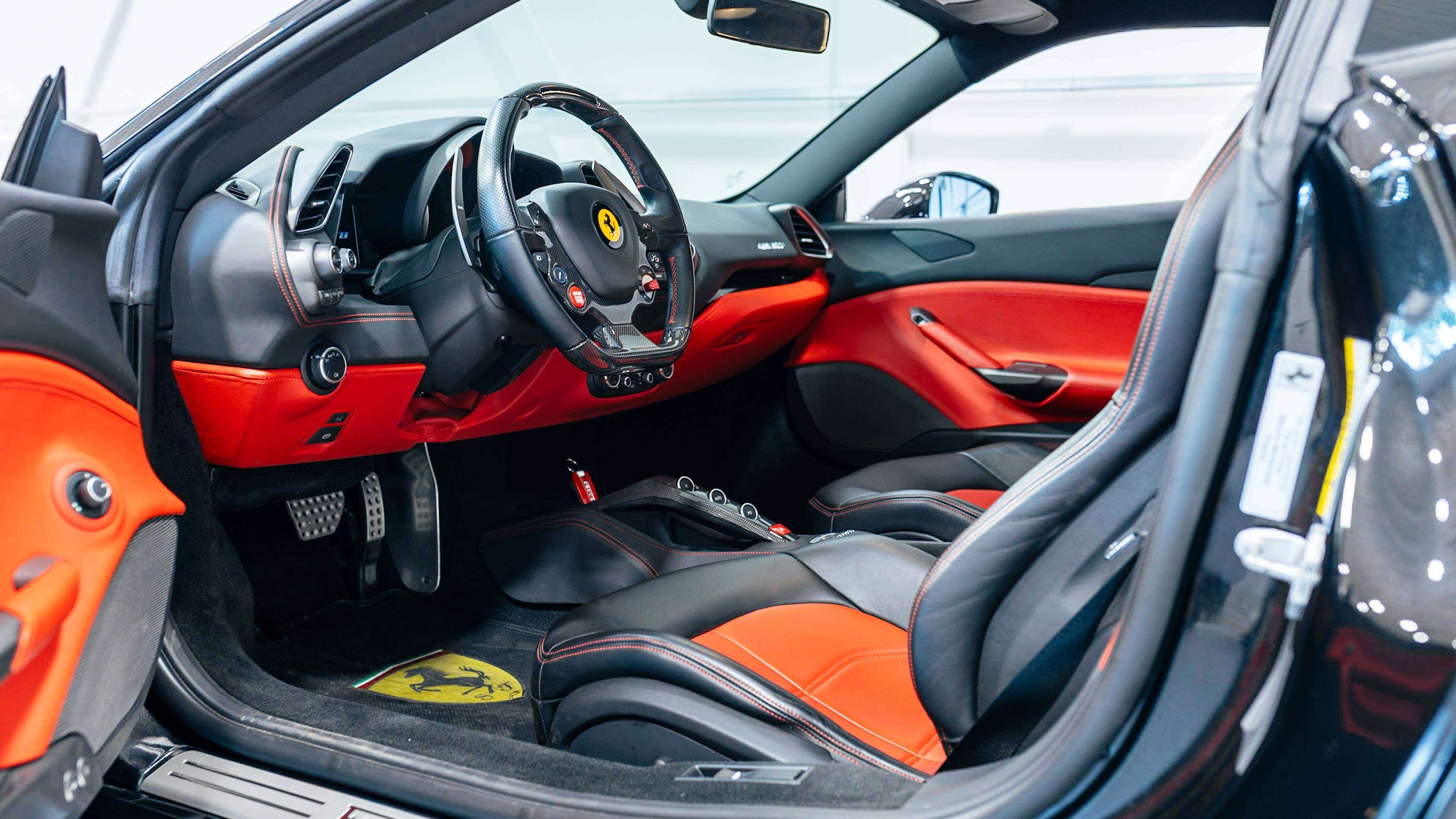 2018 Ferrari 488 Coupe - Certified CPO — photo 1