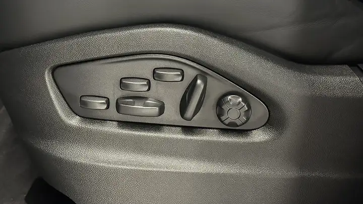 Porsche Cayenne 2025, foto 27