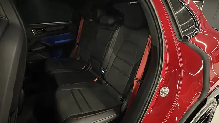 Porsche Cayenne 2025, foto 24