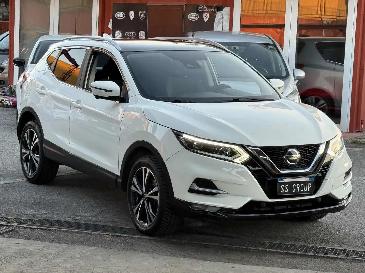 Nissan Qashqai 1.5 dci Tekna 115cv-unipro-rate-garanzia-permute - 1