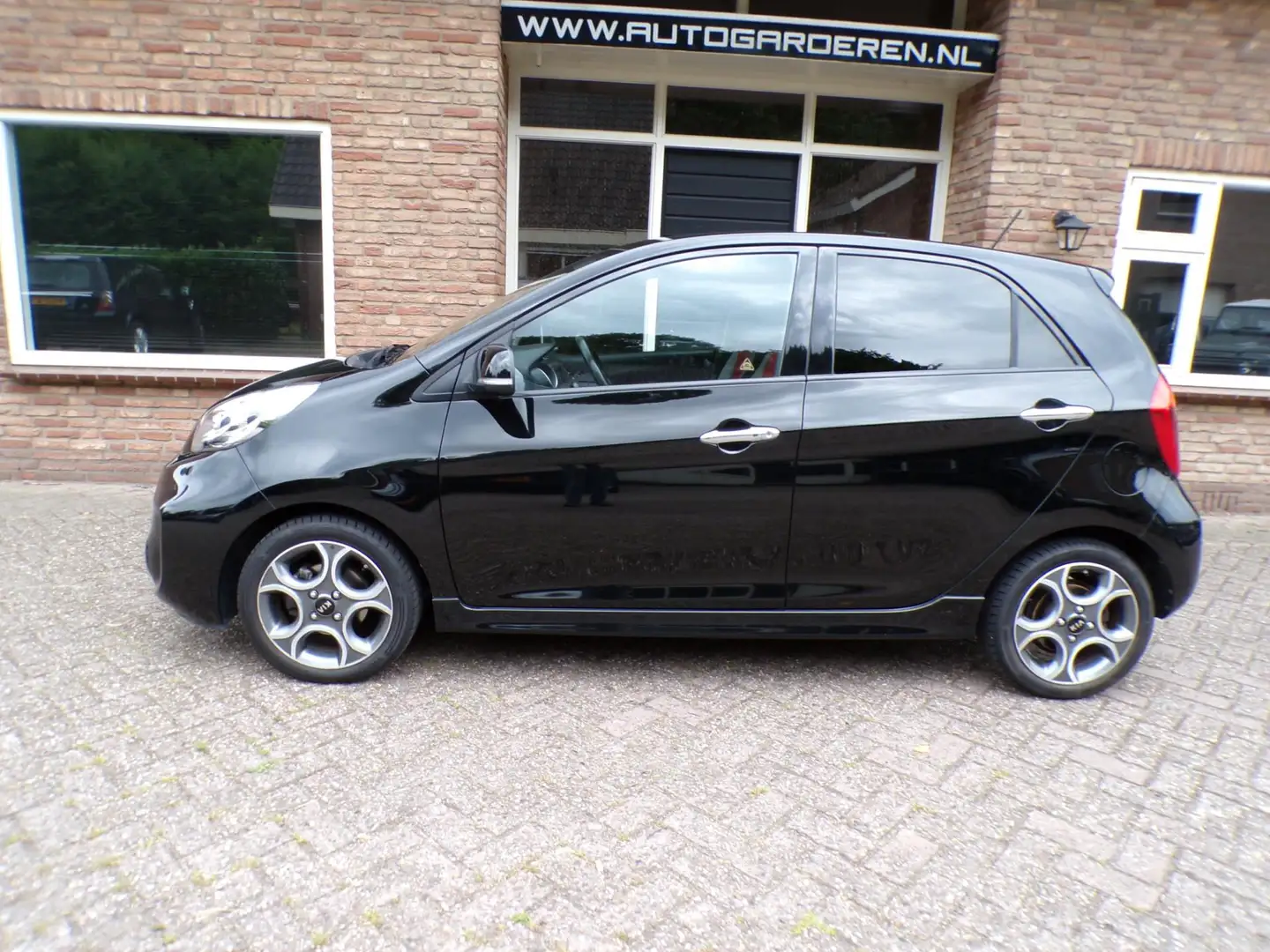 Kia Picanto 1.2 CVVT SportsLine Navi / Clima / Half Leder Zwart - 2