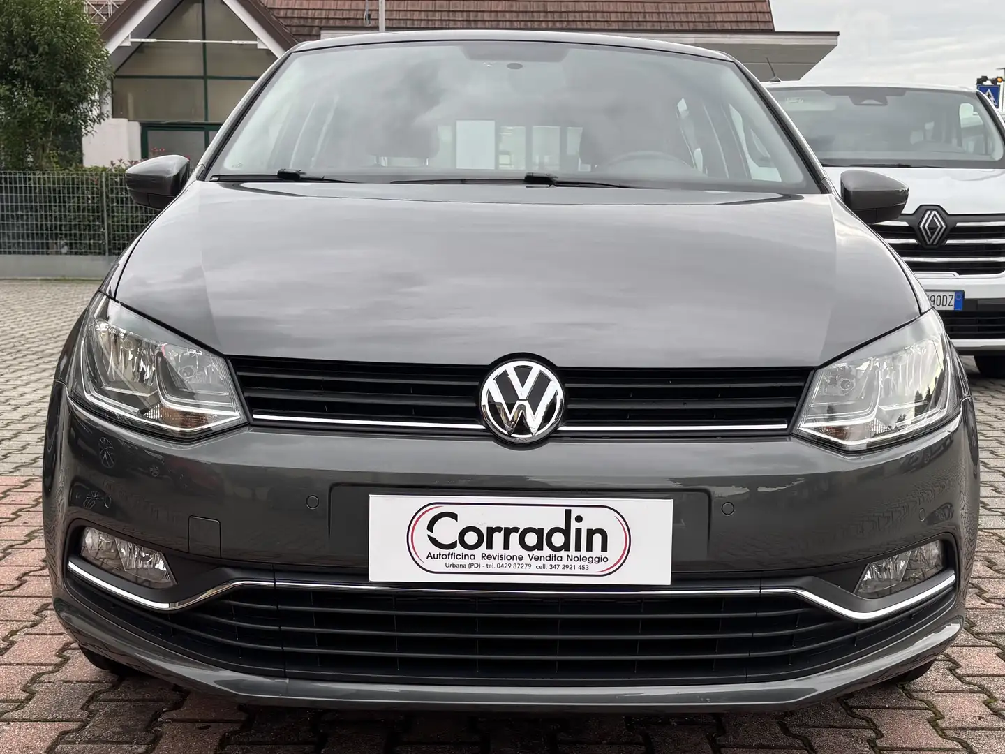 Volkswagen Polo Polo V  5p 1.2 tsi bm Comfortline Grijs - 2