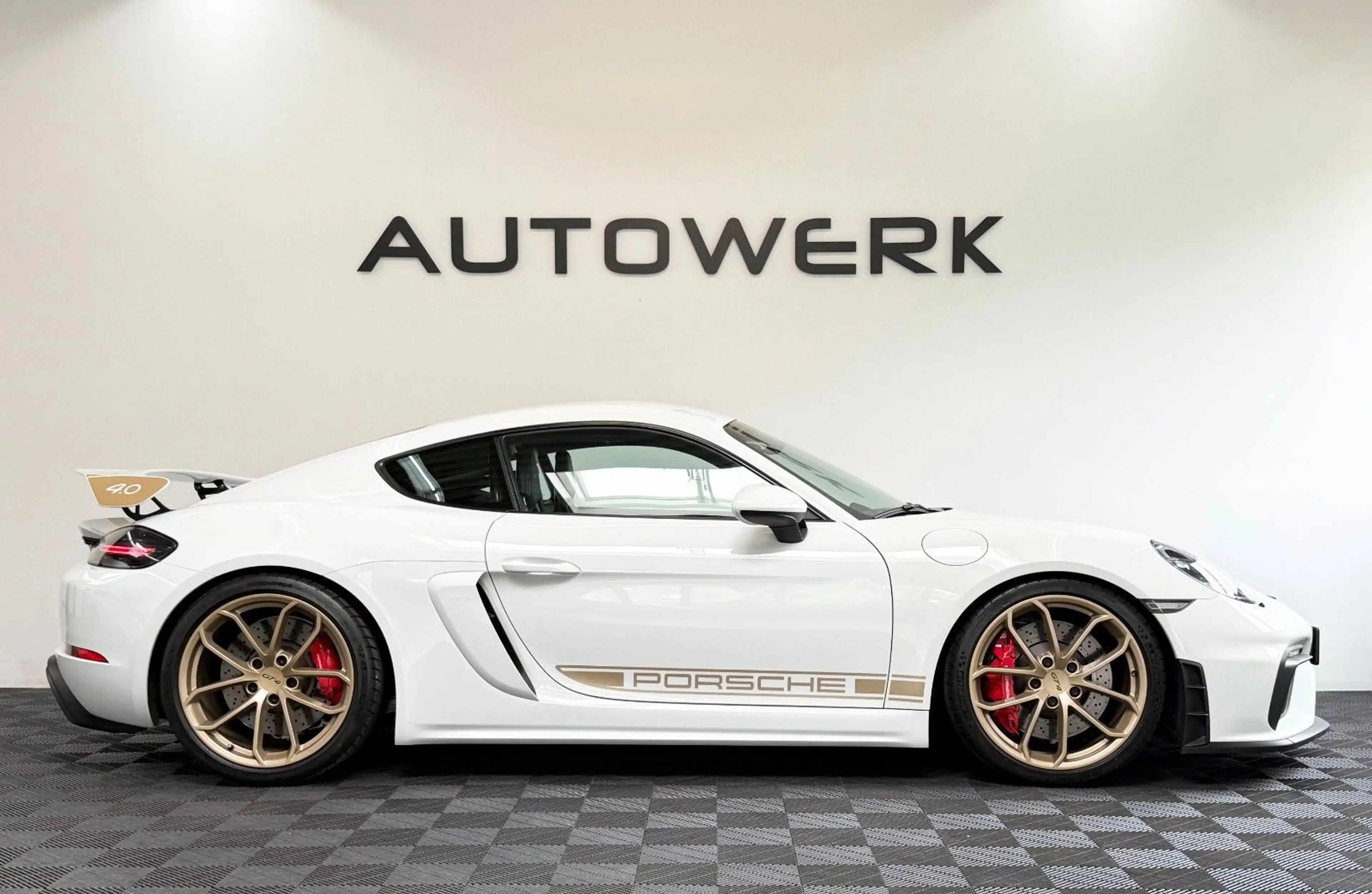 Porsche Cayman 718 GT4*SERVICE NEU*CLUBSPORT*SCHALE* — photo 3