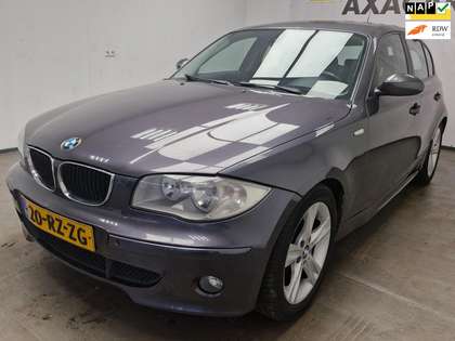 BMW 118 1-serie 118i High Executive AUTOMAT ! NIEUWE APK !