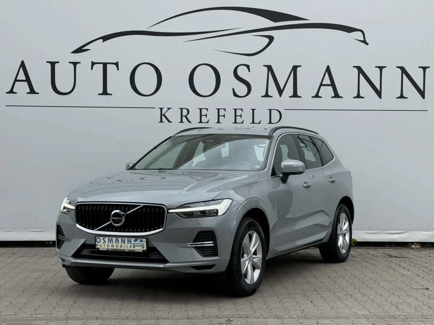 Volvo XC60 B4 B Core 1HAND*NOTBREMSASSISTENT*LED*RFK siva - 1