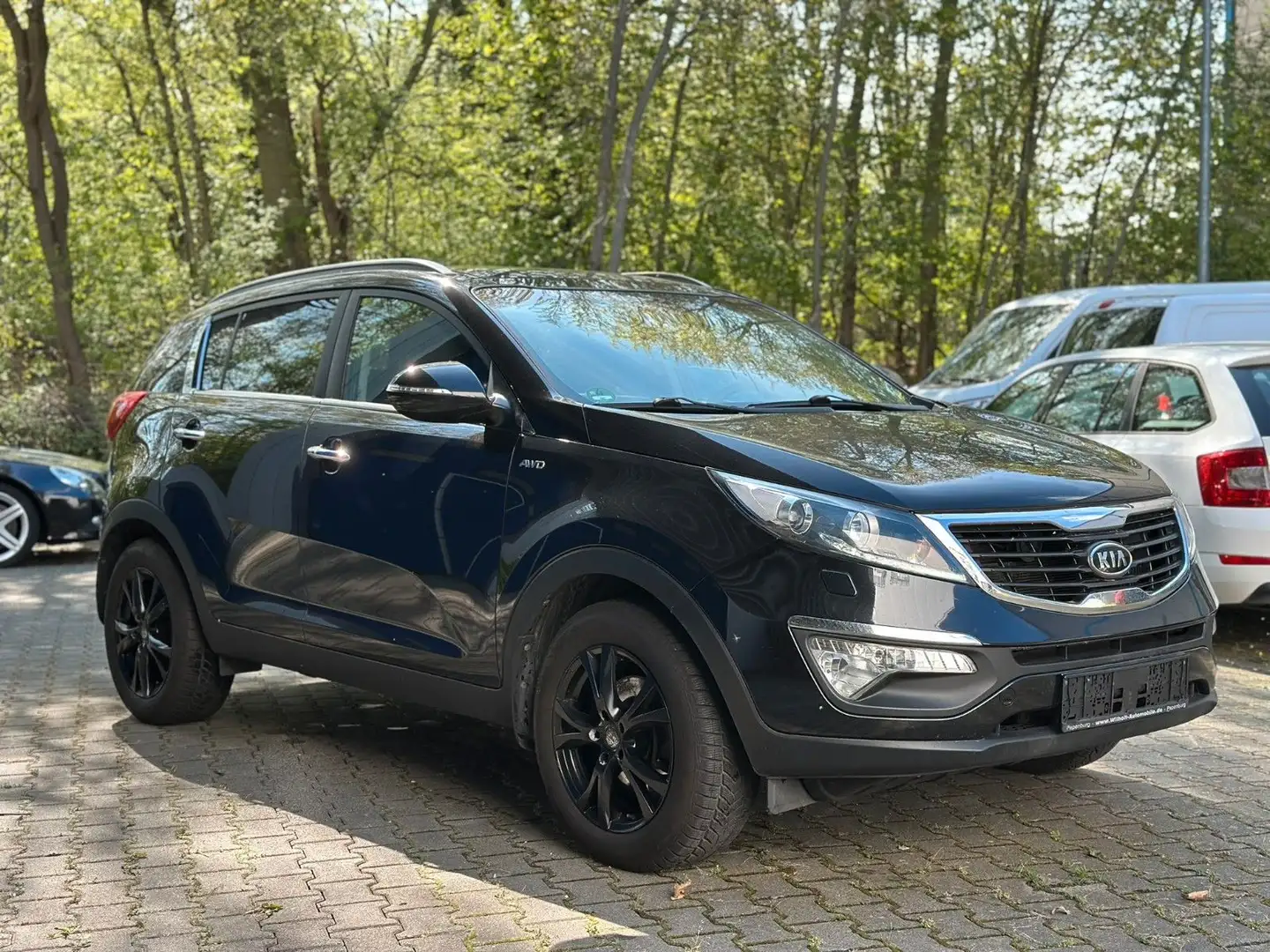Kia Sportage Attract 4WD Leder*Pano*Navi*2-Zonen* Czarny - 1