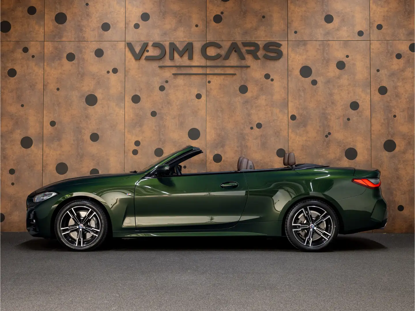 BMW 430 4-serie Cabrio 430i xDrive | M-Sport | Harman Kard Groen - 2