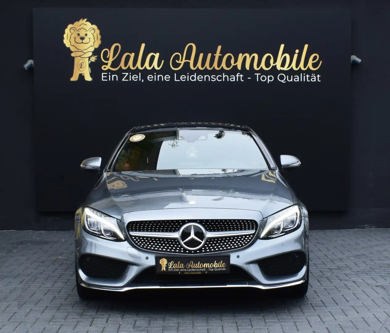 Mercedes-Benz C 250 d 2.2 CDI Coupé AMG PANORAMA AMBIENTE LEDER Grau - 2