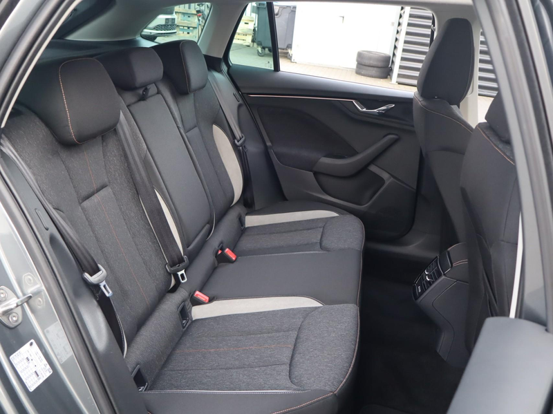 Skoda Scala 1.0 TSI 115pk DSG Business Edition | Trekhaak | Na — photo 14