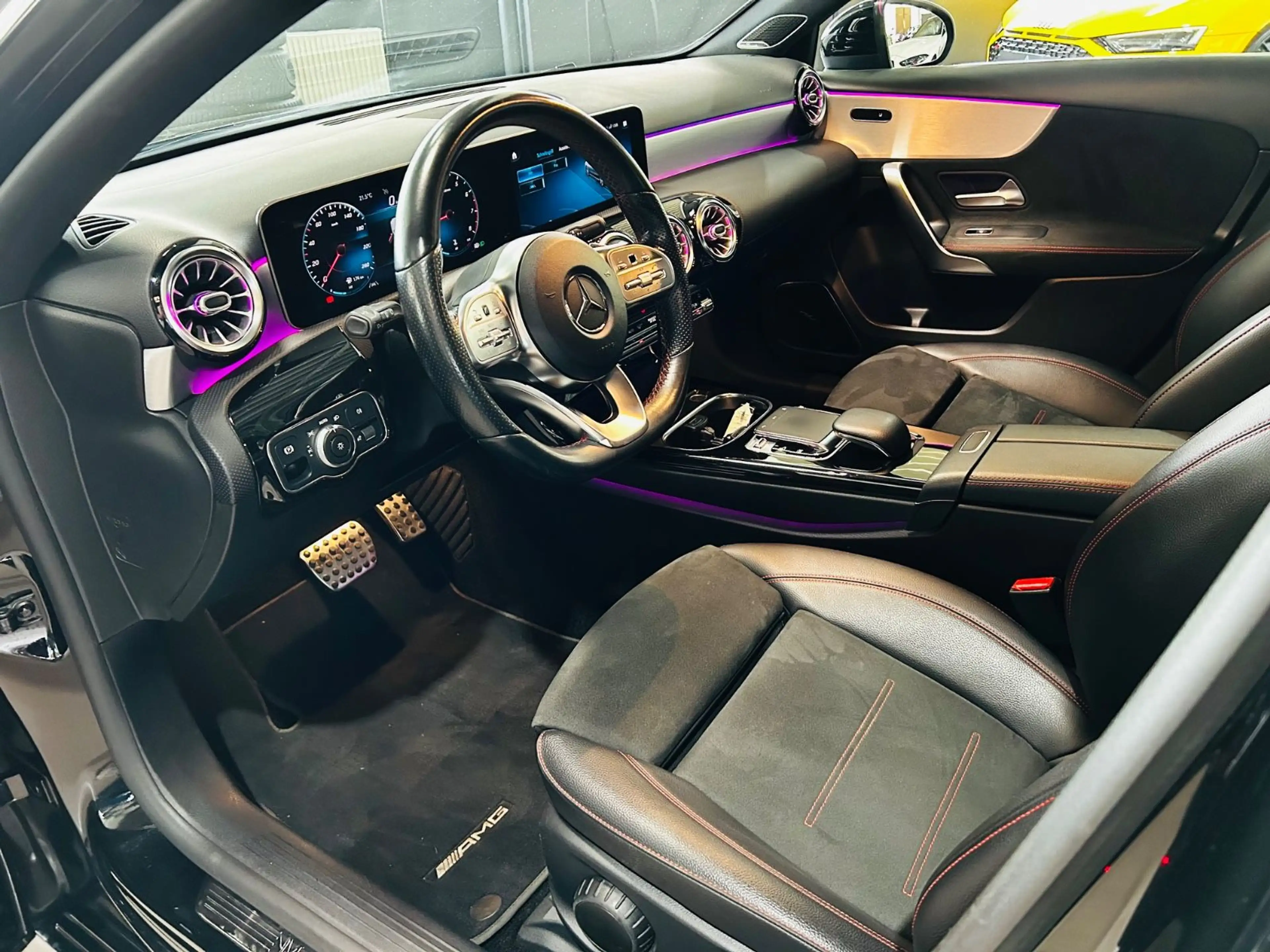Mercedes-Benz A 220 *AMG Line*Ambiente*Led*Kamera*Burmester* — photo 13