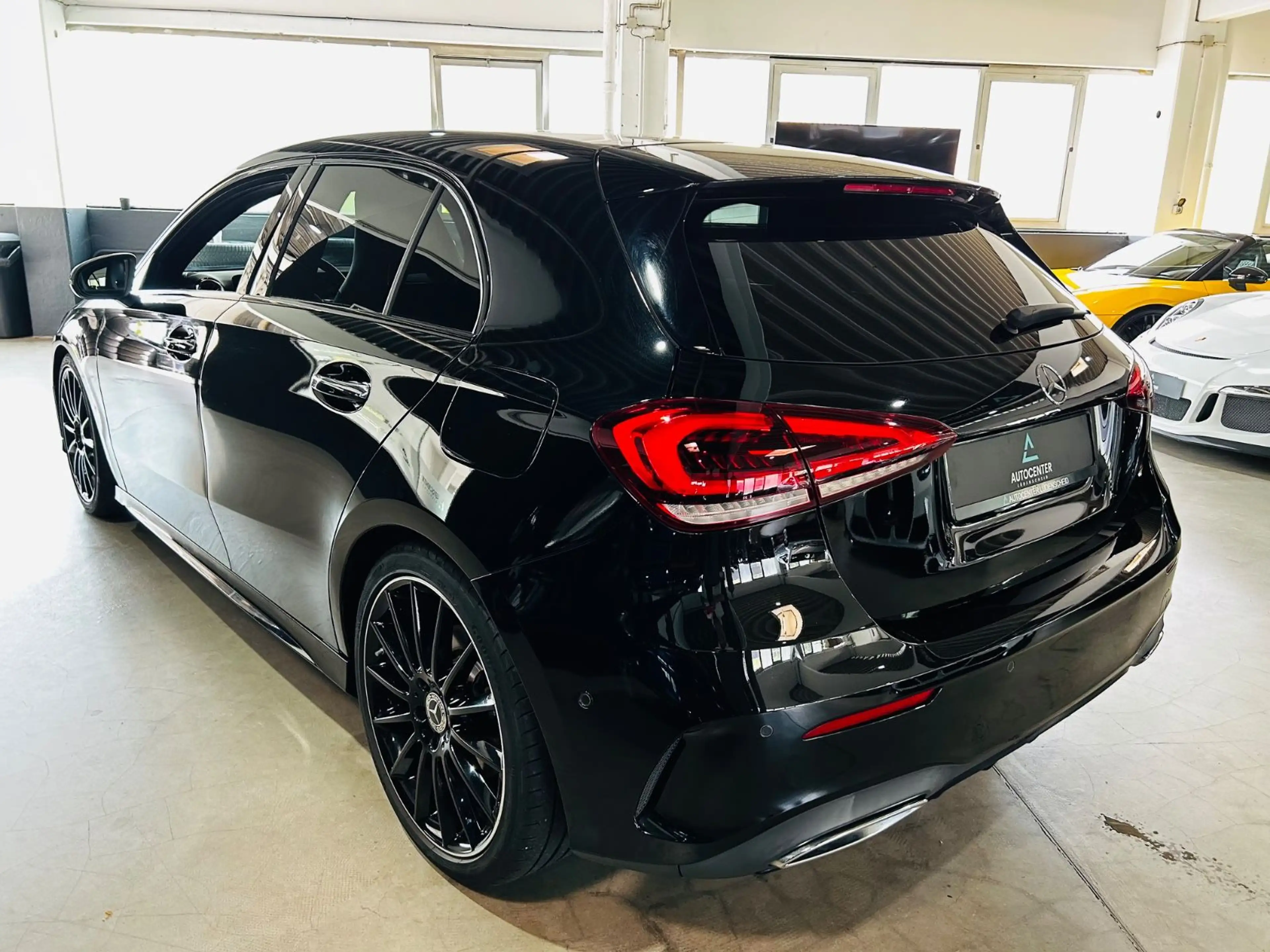 Mercedes-Benz A 220 *AMG Line*Ambiente*Led*Kamera*Burmester* — photo 4