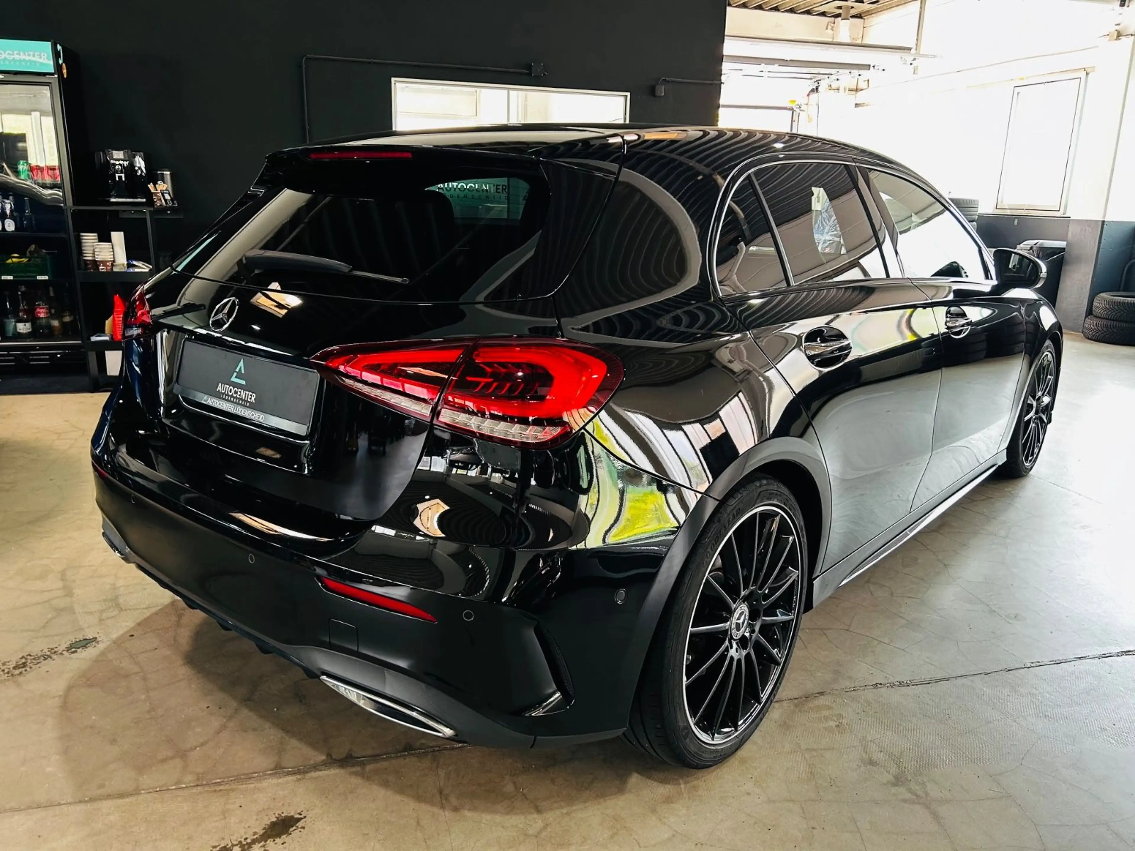 Mercedes-Benz A 220 *AMG Line*Ambiente*Led*Kamera*Burmester* — photo 6