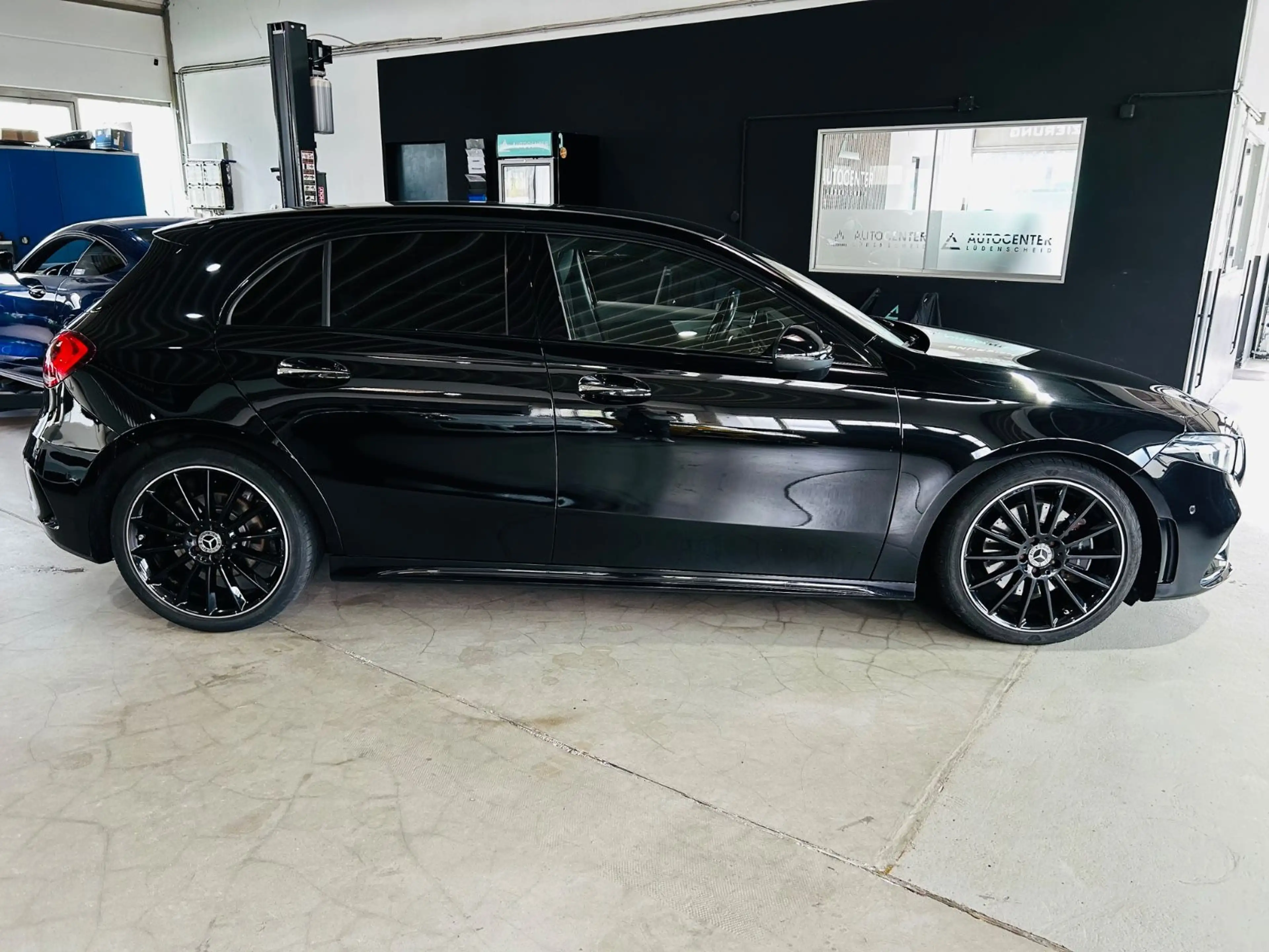 Mercedes-Benz A 220 *AMG Line*Ambiente*Led*Kamera*Burmester* — photo 7