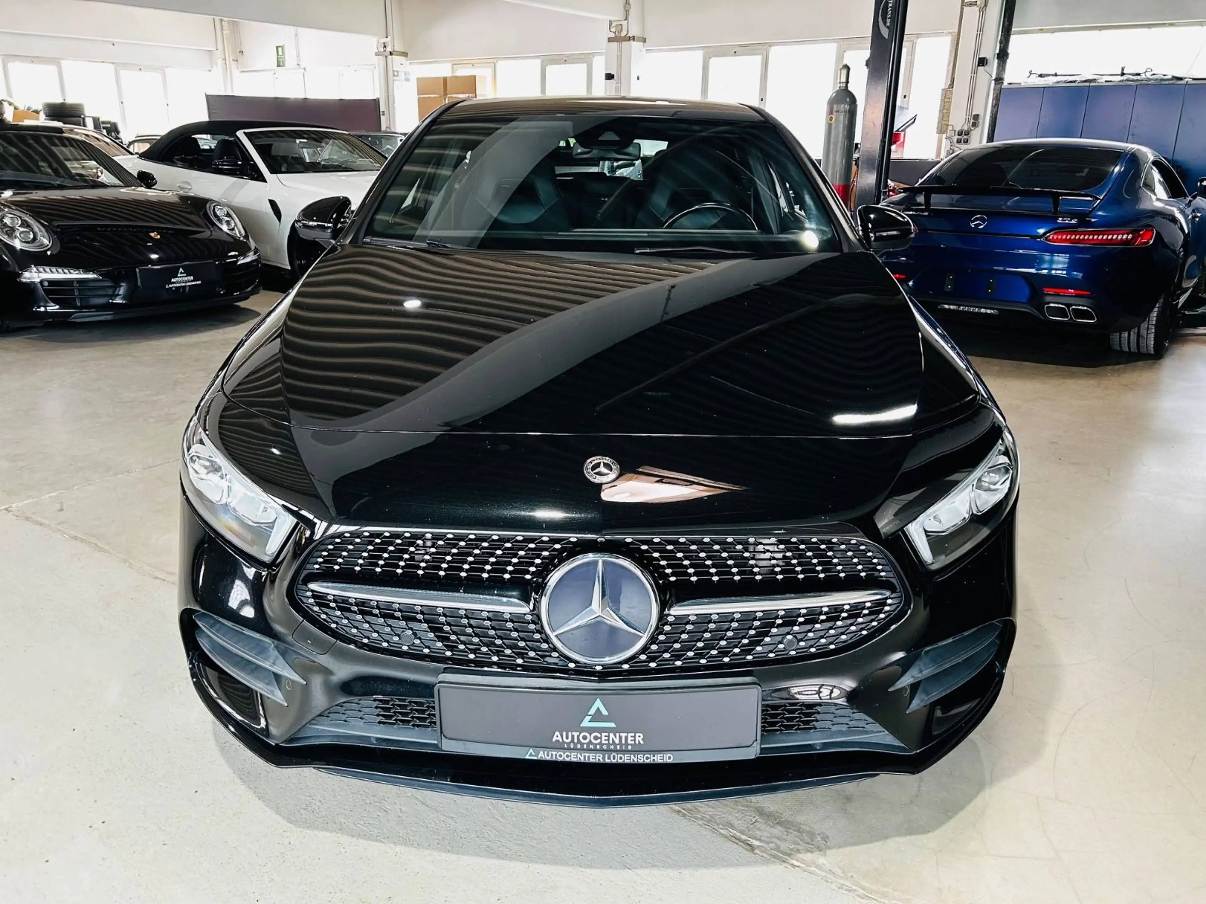 Mercedes-Benz A 220 *AMG Line*Ambiente*Led*Kamera*Burmester* — photo 9