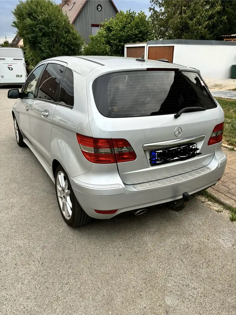 Mercedes-Benz B 200 Silver - 1