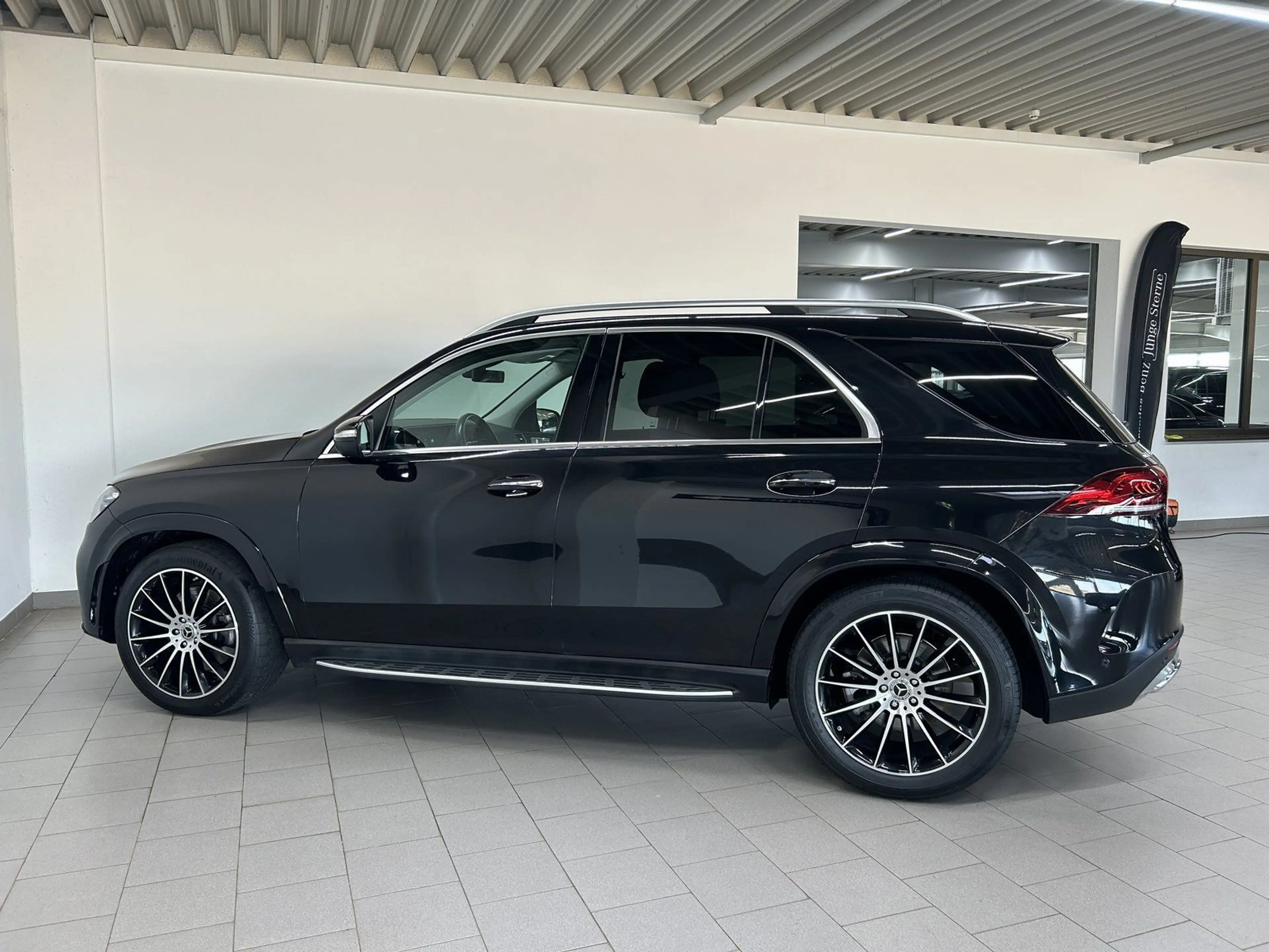 Mercedes-Benz GLE 450 4M AMG+MULTI-LED+PANO+BURM+360°+KEY+MEMO — photo 3