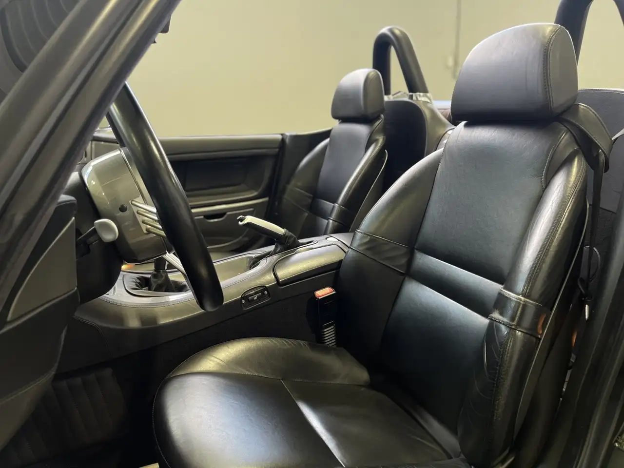 BMW Z8 снимка BMW Z8