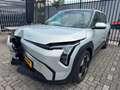 Kia EV3 Plus Advanced 81.4 kWh Schade Auto Rijdt Grijs - thumbnail 2