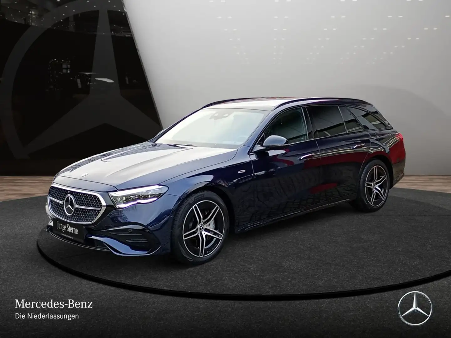 Mercedes-Benz E 300 de T 4M Hybrid AMG Fahrass 360° Pano Distr. Blau - 2
